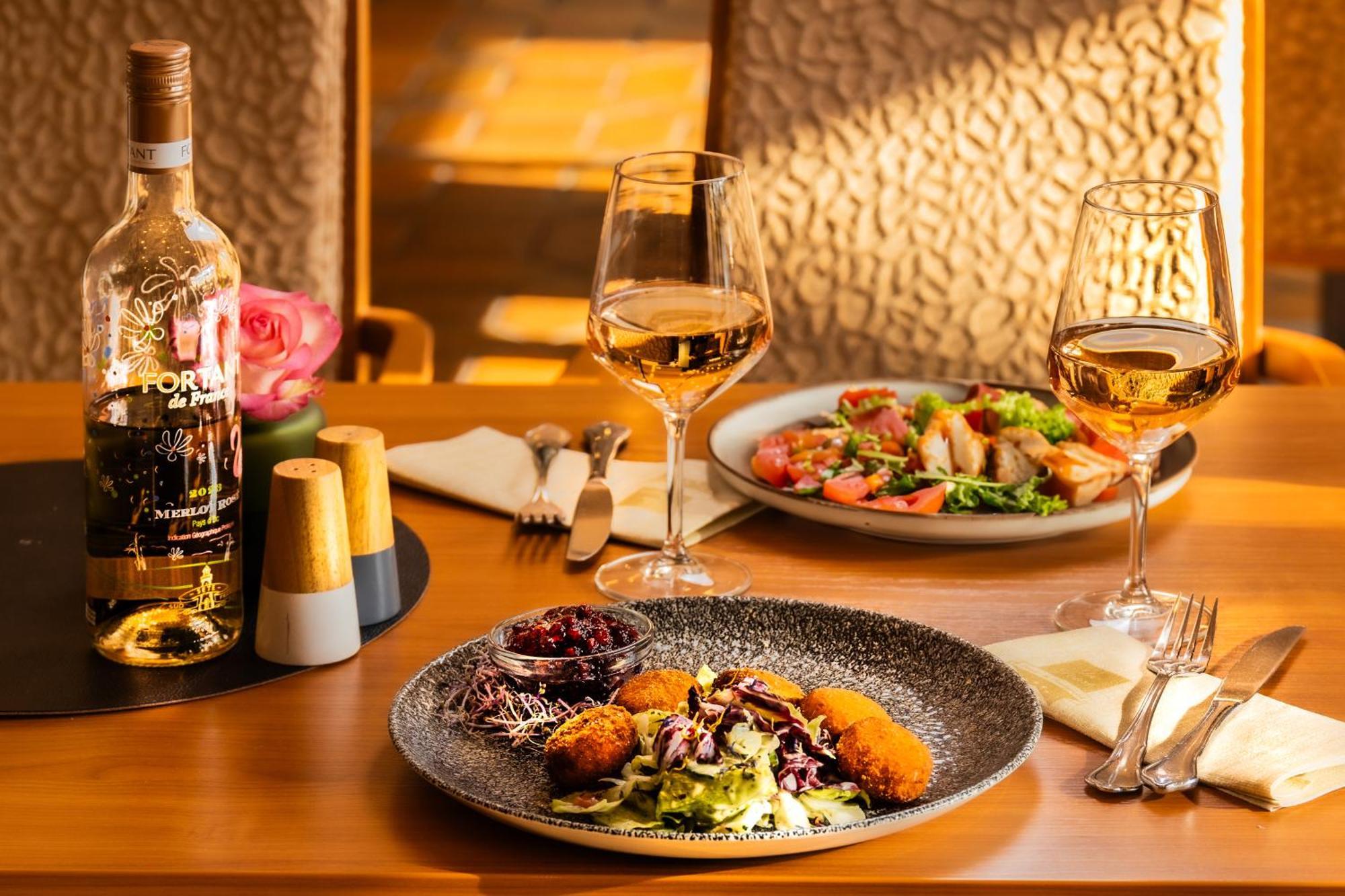 Sport- Und Tagungshotel De Poort Hotel 4*