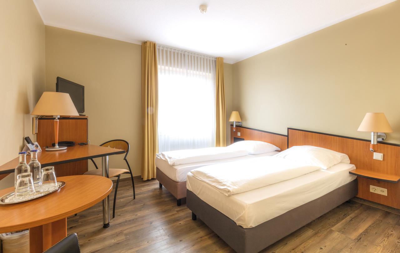Sport- Und Tagungshotel De Poort 4*